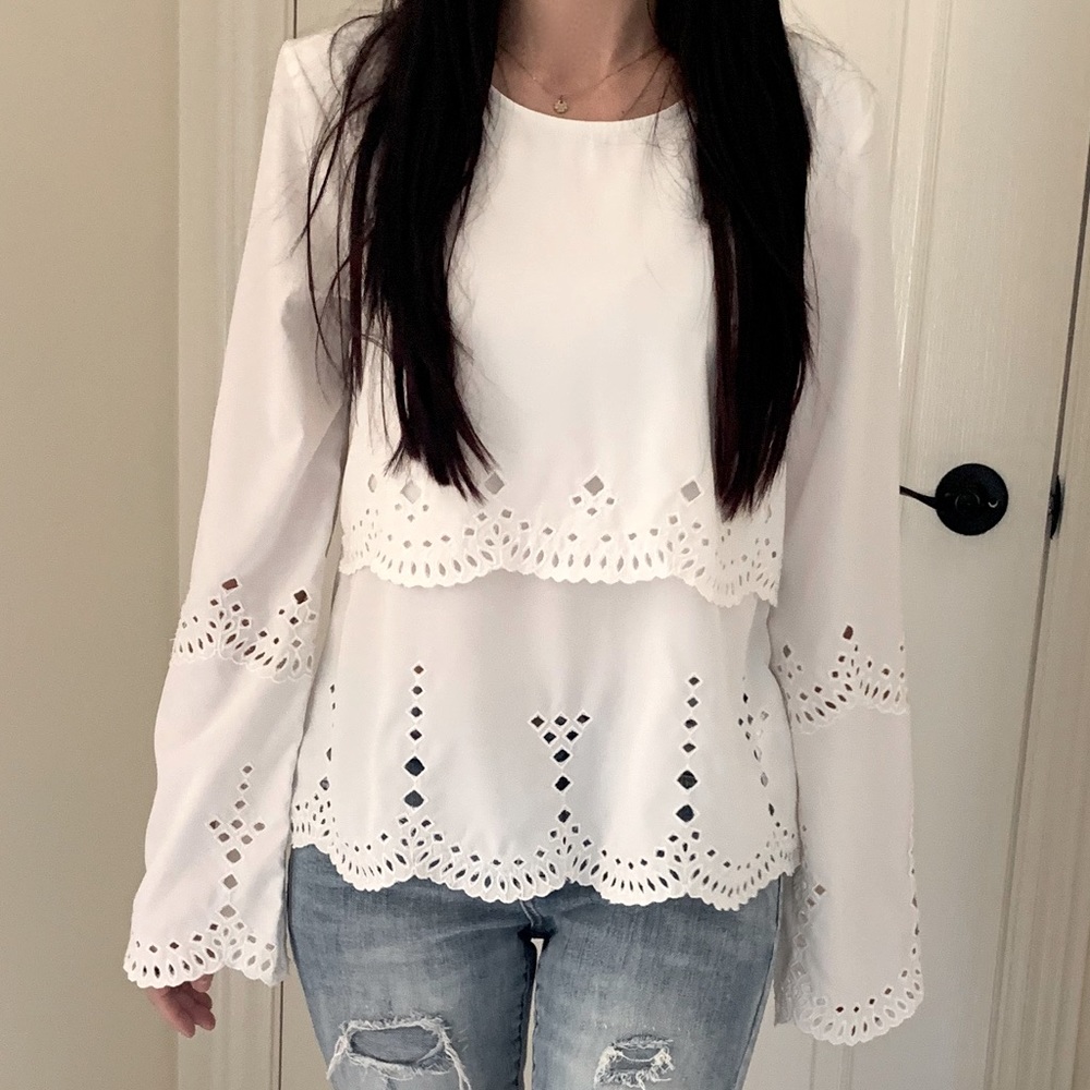 GUESS WHITE TOP - Picture 1 of 10